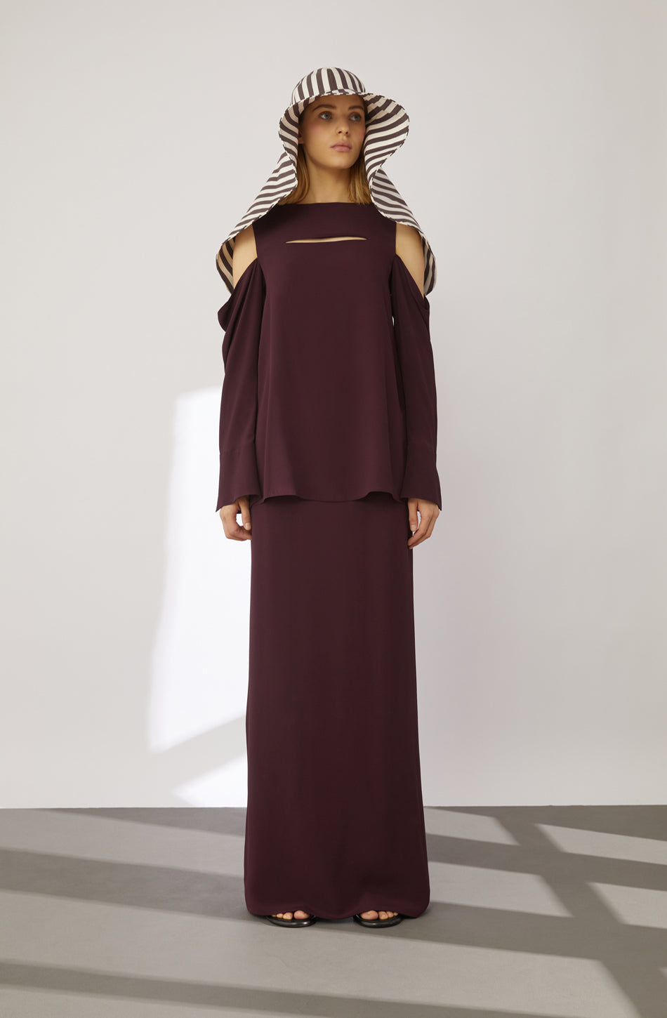 Theodora dark purple skirt