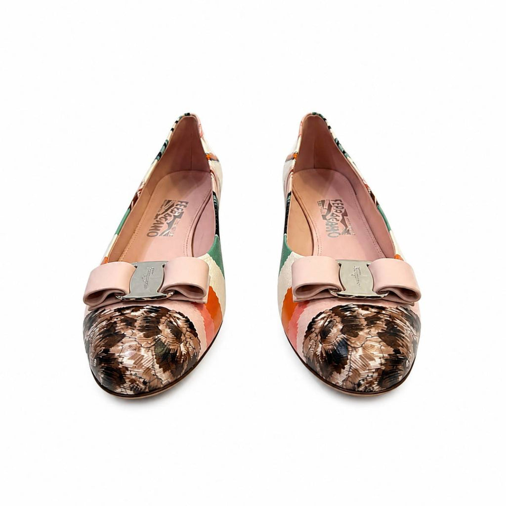 Salvatore Ferragamo | Vara Pump Print2 Bone 